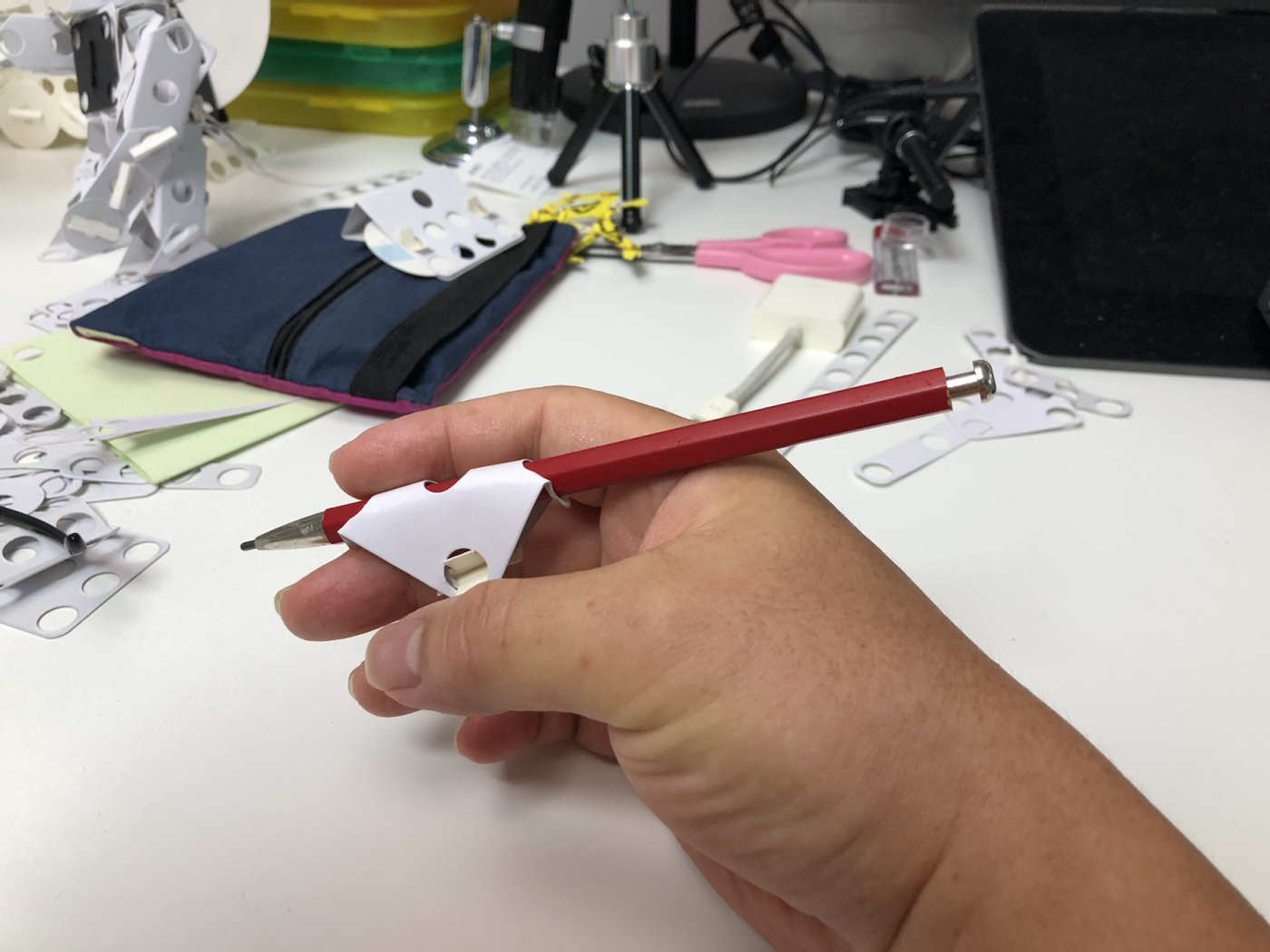 페이퍼브릭 악필교정 연필 가이드