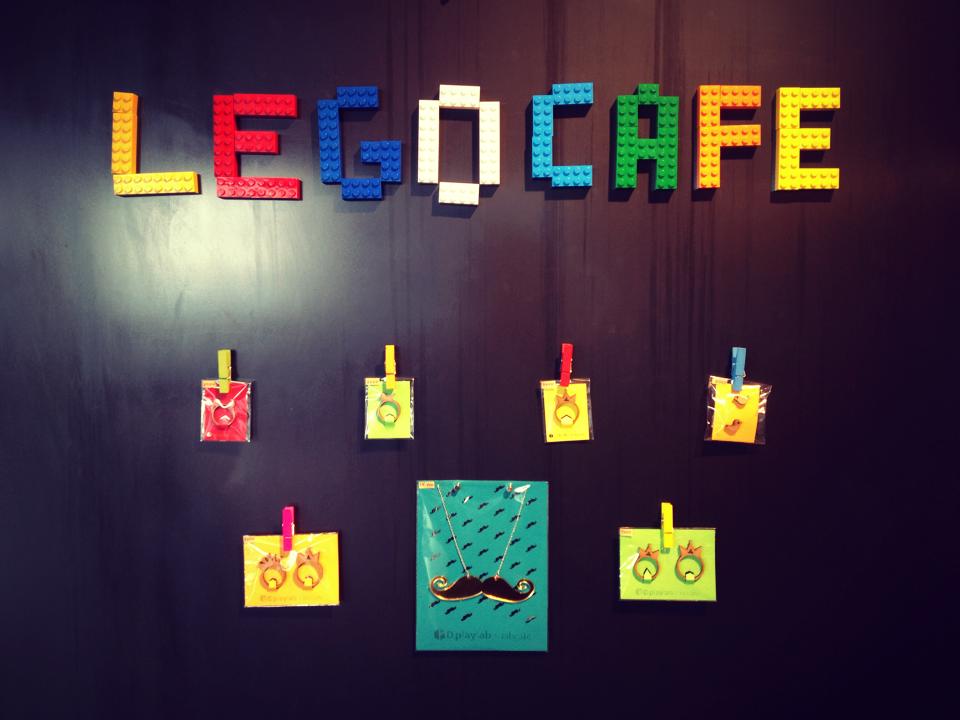 컬러풀하게 상품도 진열해 봤어요~