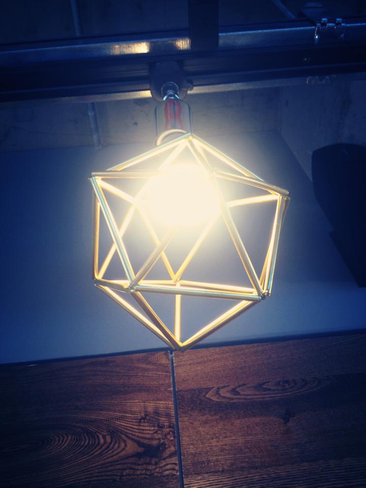 조명으로 분위기를 살릴려면 디머가 필요하겠죠? :)