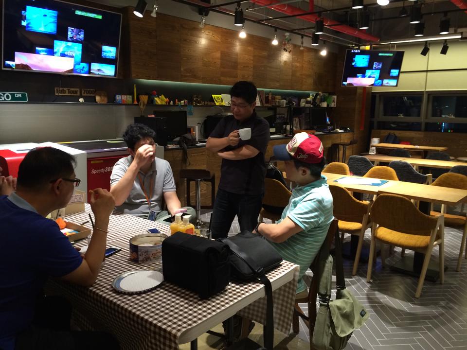 이시간에도 놀러와주셔서 감사… 중고거래도 실시간으로