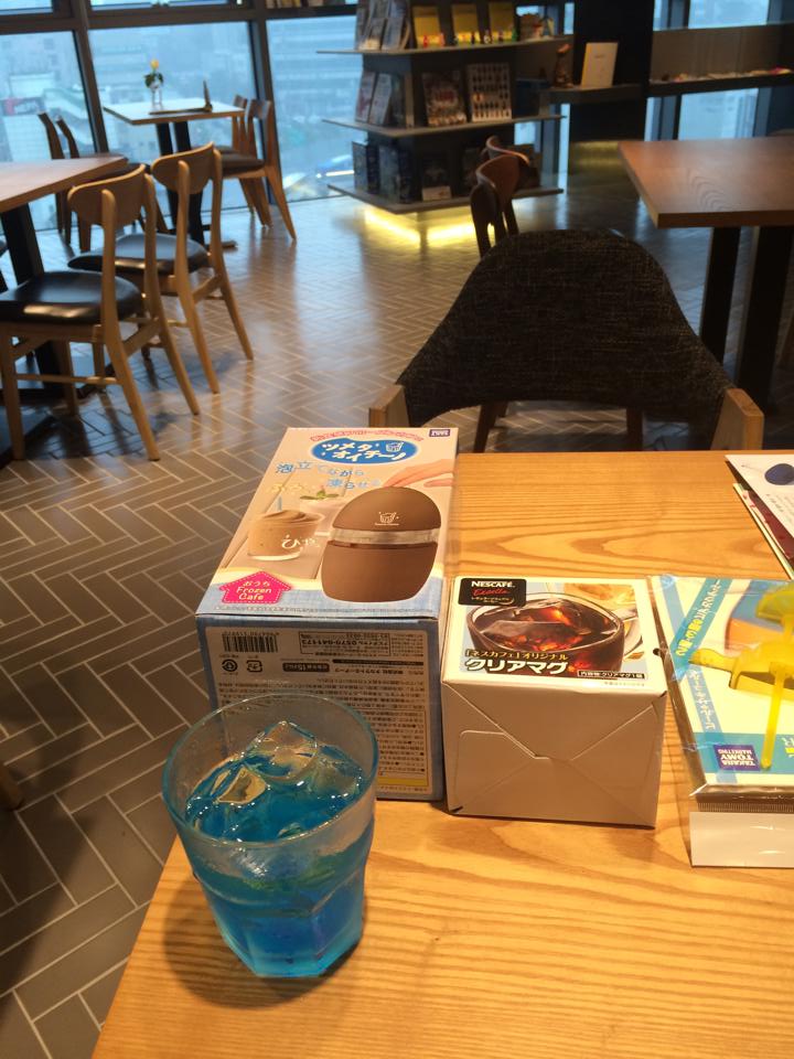 일본에서 사온 카페 비밀무기… 아이스커피나 아이스라떼 위에 샤베트가…