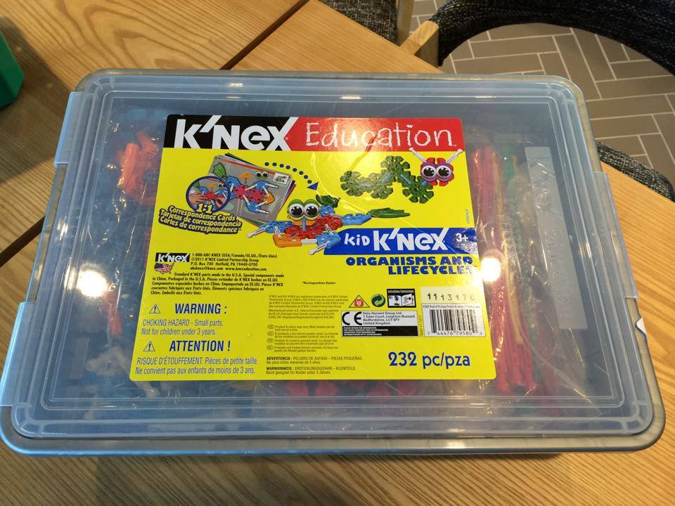 키넥스 에듀케이션 – 브릭으로 play 는 시간당 7000원입니다.