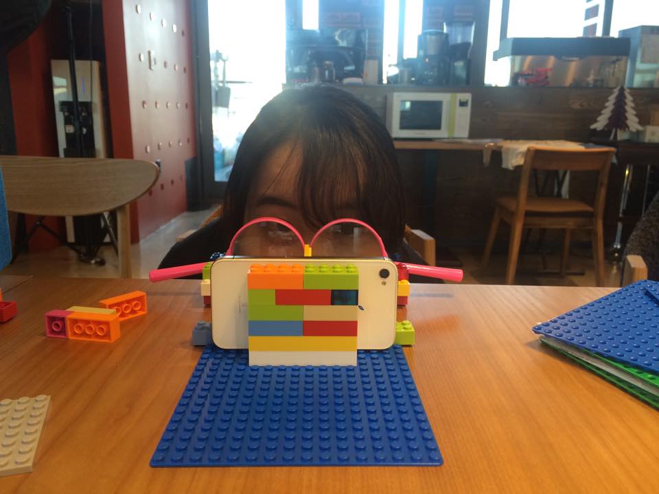 레고와 1000원짜리 다이소 돋보기 2개로 3D입체를 볼 수 있는 요지…