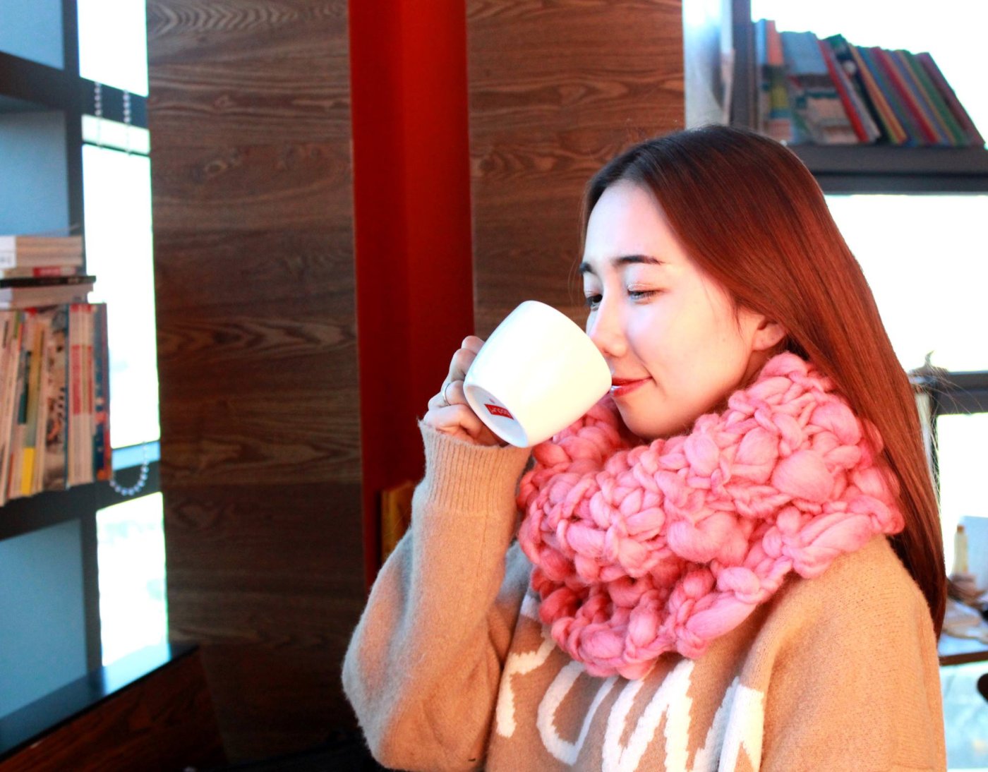 D.play에서 뜬 넥워머에요~ 너무 따뜻하고 예뻐요 :)