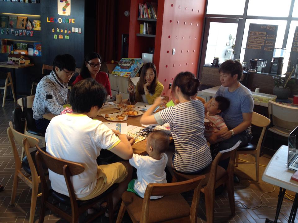 Section1에서 집중집중!! 레이저 컷팅할 스케치를 열심히 그리시는…