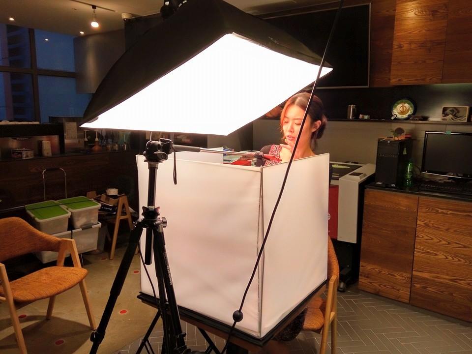 미니스튜디오에서 촬영중