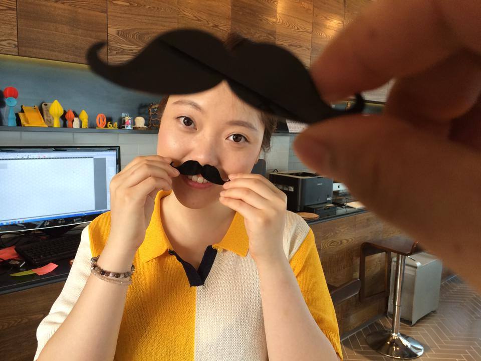 수염마니아 오프라인버전 준비중이예요 친구들과 사진놀이 같이 해보세요 ^^