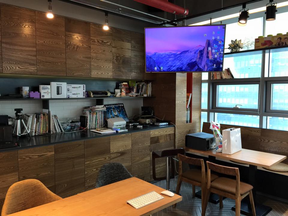 오늘부터 교육과 연구업무에 맞는 구조로 바꾸고 있습니다. 스캔서비스도…