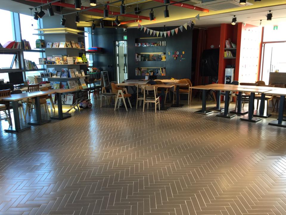 대청소중 오늘 다 치울거예요 ^^