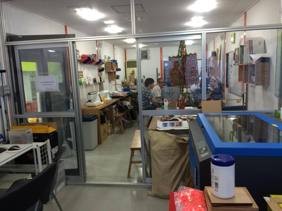 Fablab shibuya 방문 다양한 장비와 크라프트장비도 다 있고…